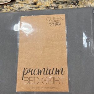 Queen Size Premium Bed Skirt